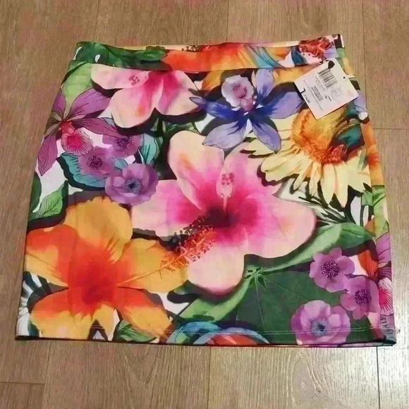 Nwt: Joe Boxer Skirt Floral Size: S - Picture 1 of 4